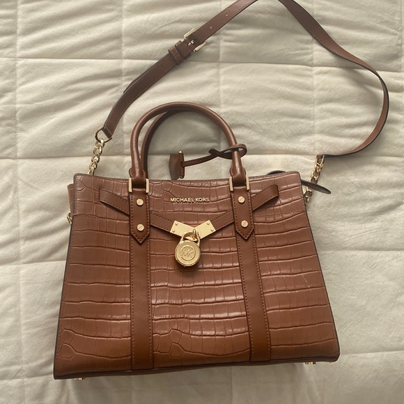 Michael Kors bag - Picture 1 of 3